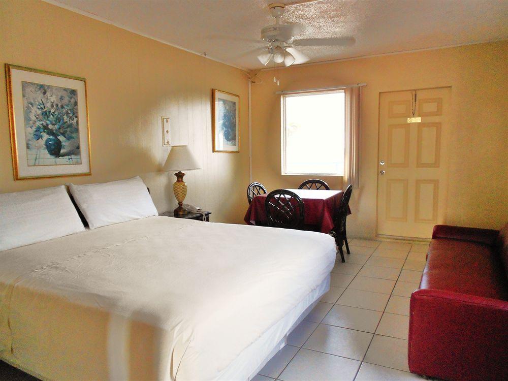 Diane Oceanfront Suites Hollywood Buitenkant foto